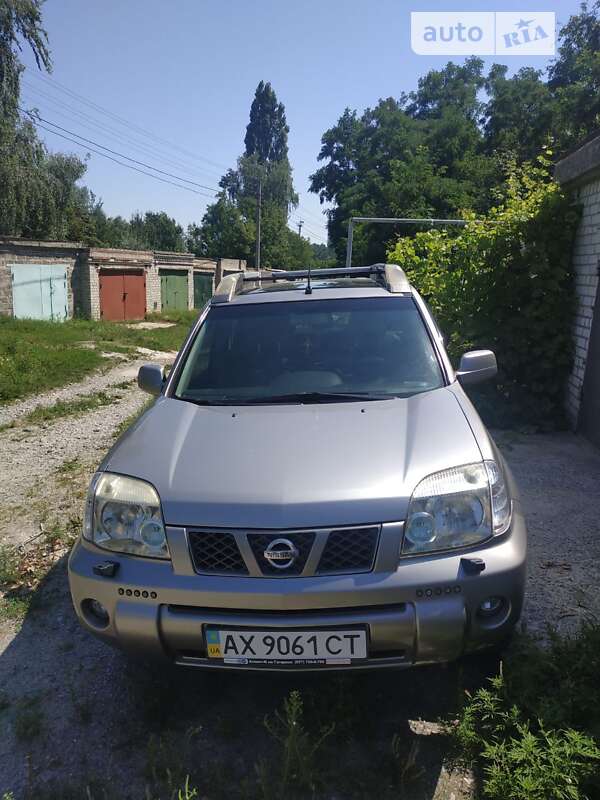 Внедорожник / Кроссовер Nissan X-Trail 2005 в Харькове