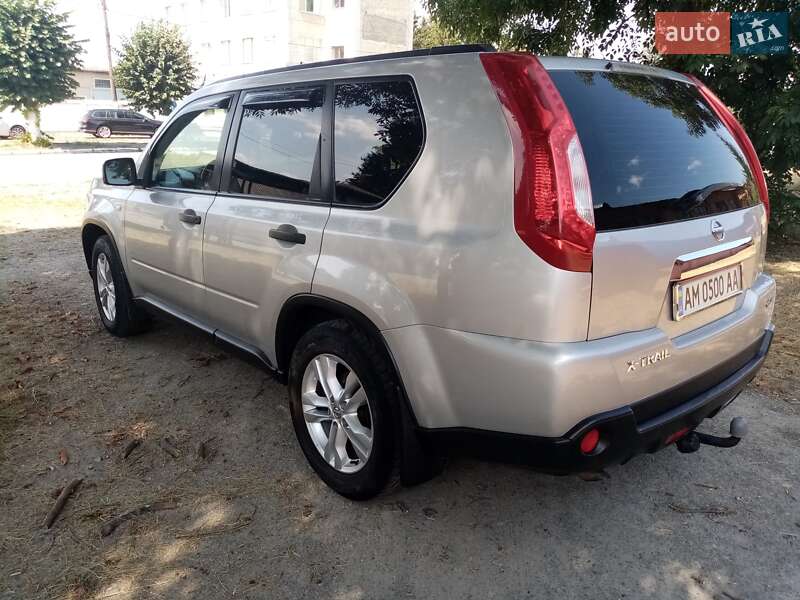 Позашляховик / Кросовер Nissan X-Trail 2011 в Звягелі