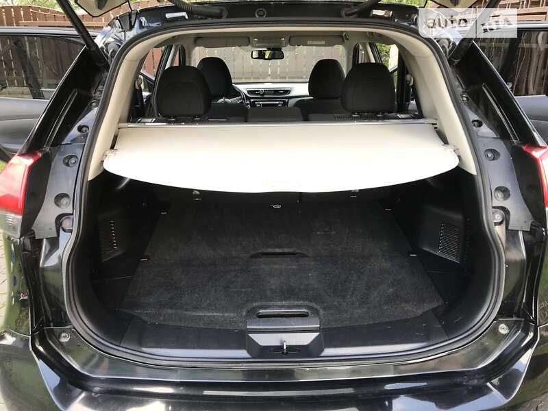 Внедорожник / Кроссовер Nissan X-Trail 2019 в 