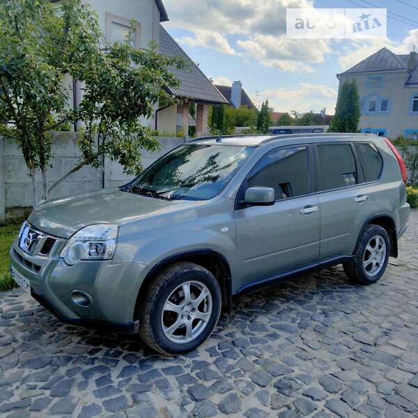 Внедорожник / Кроссовер Nissan X-Trail 2010 в Ровно