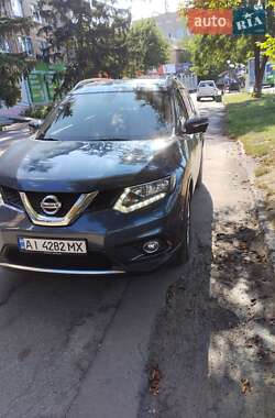 Внедорожник / Кроссовер Nissan X-Trail 2017 в Киеве