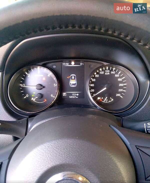 Внедорожник / Кроссовер Nissan X-Trail 2017 в Косове