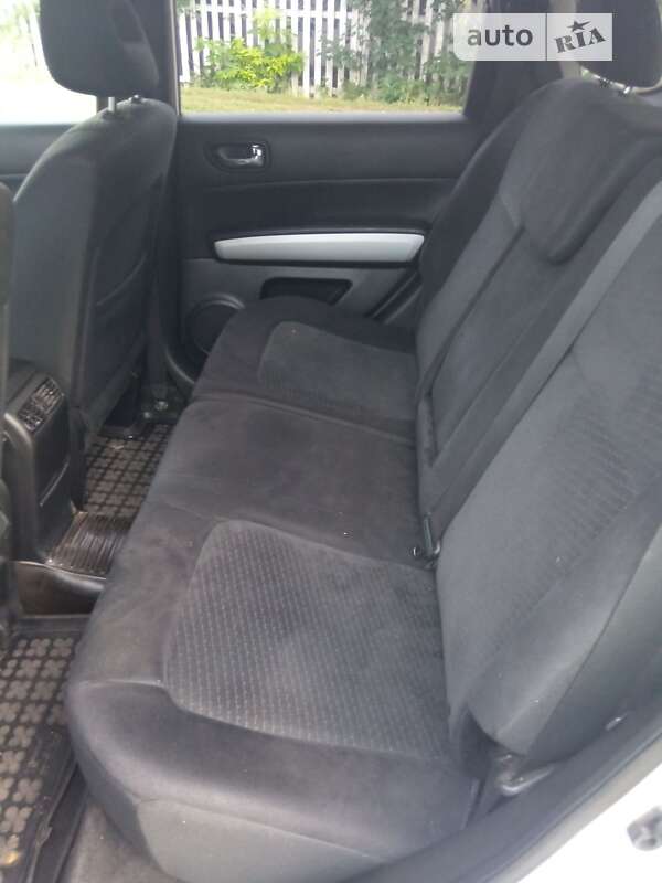 Внедорожник / Кроссовер Nissan X-Trail 2011 в Староконстантинове