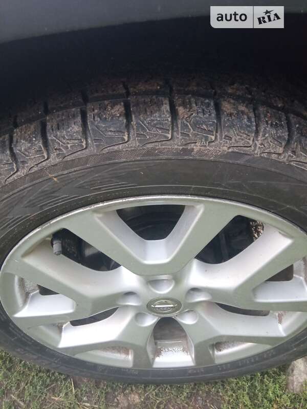 Внедорожник / Кроссовер Nissan X-Trail 2011 в Староконстантинове