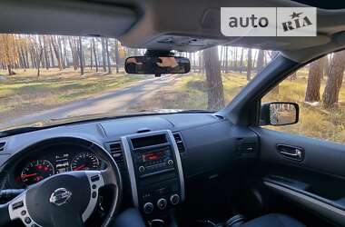 Позашляховик / Кросовер Nissan X-Trail 2014 в Чернігові
