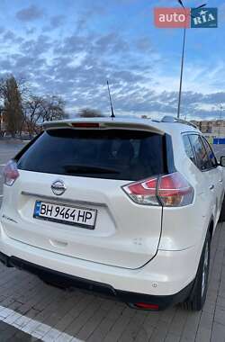 Внедорожник / Кроссовер Nissan X-Trail 2014 в 
