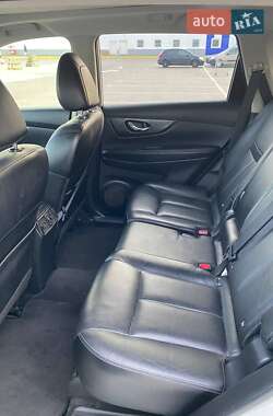 Внедорожник / Кроссовер Nissan X-Trail 2014 в 