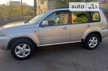 Внедорожник / Кроссовер Nissan X-Trail 2006 в 