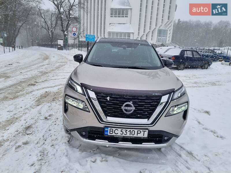 Внедорожник / Кроссовер Nissan X-Trail 2023 в Львове
