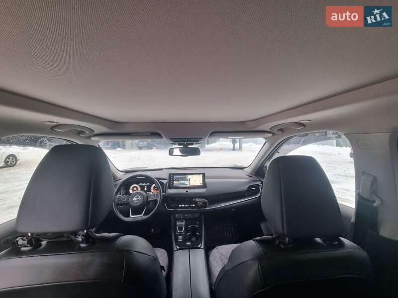 Внедорожник / Кроссовер Nissan X-Trail 2023 в Львове