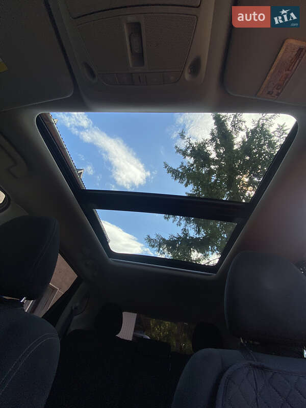 Позашляховик / Кросовер Nissan X-Trail 2015 в Городенці