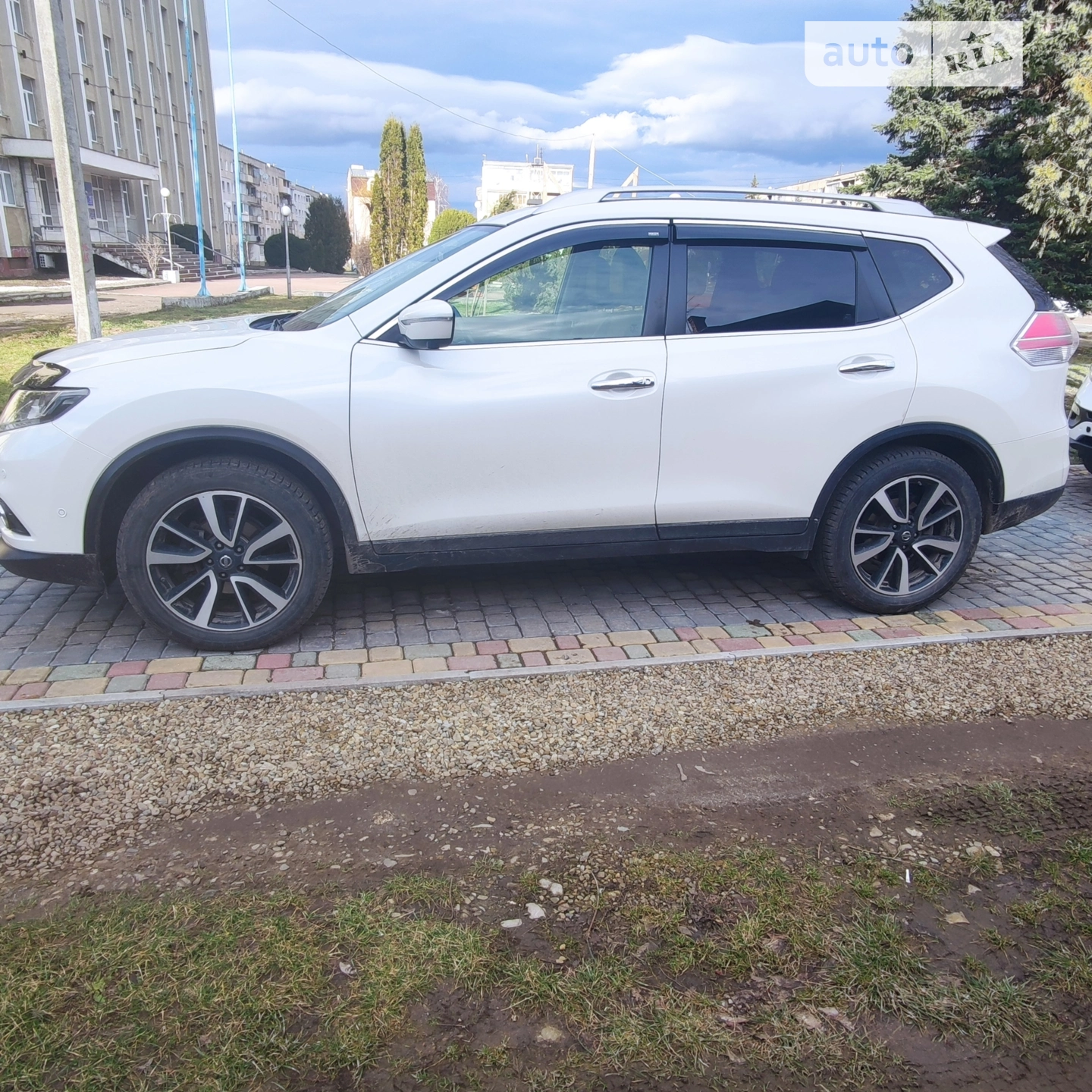 2015 Nissan X-Trail - мініатюра 2