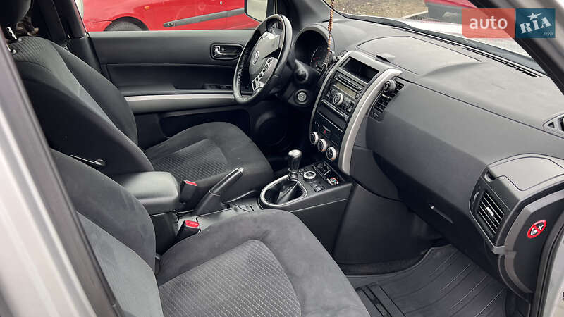 Внедорожник / Кроссовер Nissan X-Trail 2010 в Калуше