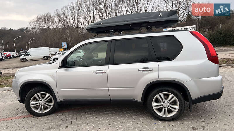 Внедорожник / Кроссовер Nissan X-Trail 2010 в Калуше