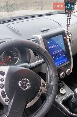 Позашляховик / Кросовер Nissan X-Trail 2007 в 