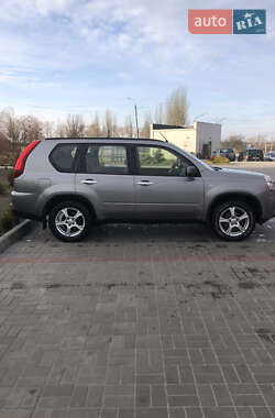 Внедорожник / Кроссовер Nissan X-Trail 2014 в 