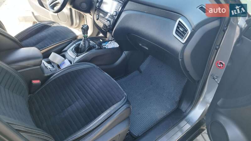 Позашляховик / Кросовер Nissan X-Trail 2016 в Чернівцях