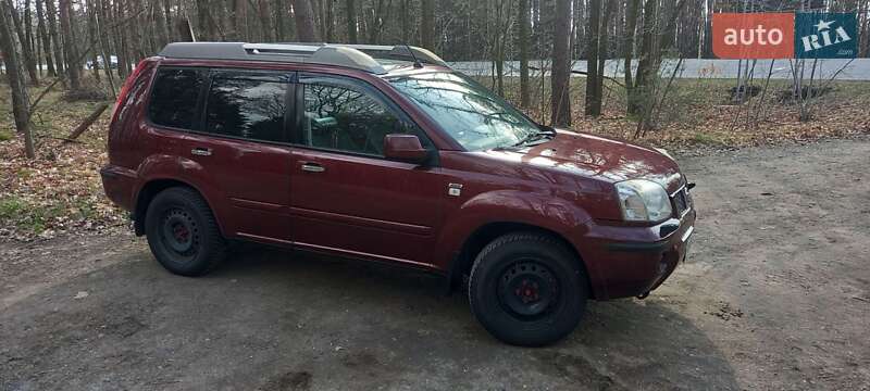 Позашляховик / Кросовер Nissan X-Trail 2005 в Києві