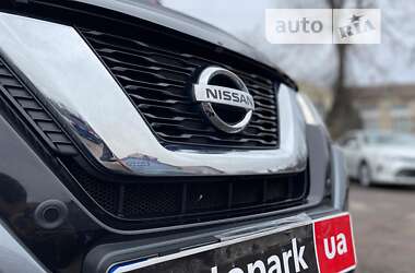Внедорожник / Кроссовер Nissan X-Trail 2017 в Виннице