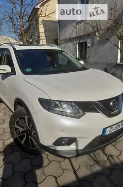 Позашляховик / Кросовер Nissan X-Trail 2015 в Івано-Франківську