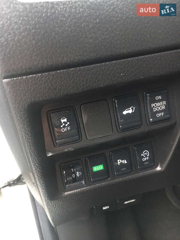 Внедорожник / Кроссовер Nissan X-Trail 2014 в Ровно