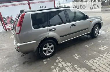 Nissan X-Trail 2003