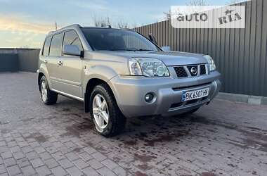 Внедорожник / Кроссовер Nissan X-Trail 2003 в Сарнах