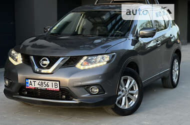 Внедорожник / Кроссовер Nissan X-Trail 2015 в Ивано-Франковске