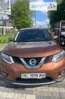Позашляховик / Кросовер Nissan X-Trail 2017 в Львові