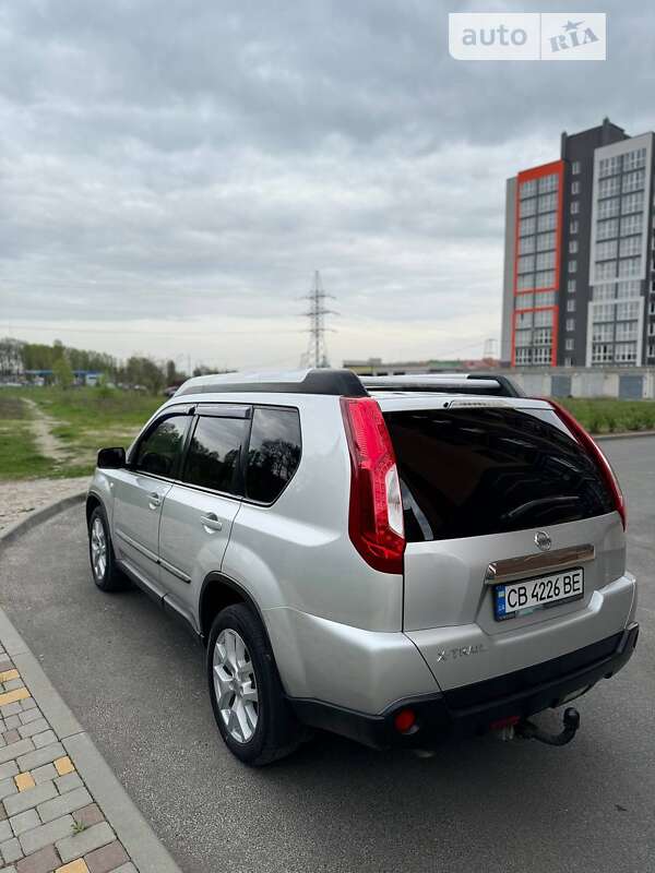 Внедорожник / Кроссовер Nissan X-Trail 2011 в Чернигове