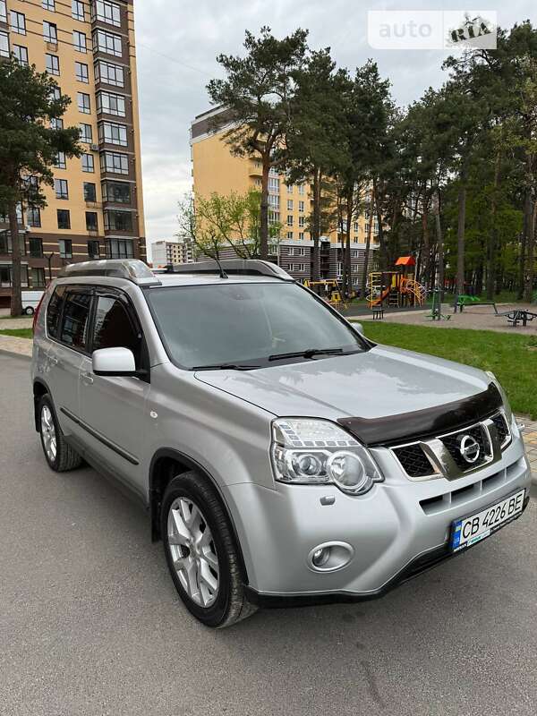 Внедорожник / Кроссовер Nissan X-Trail 2011 в Чернигове