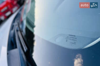 Внедорожник / Кроссовер Nissan X-Trail 2015 в 