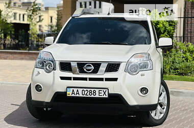 Позашляховик / Кросовер Nissan X-Trail 2011 в Києві