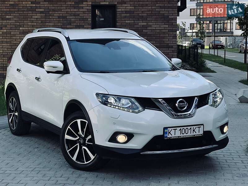 Внедорожник / Кроссовер Nissan X-Trail 2015 в Ивано-Франковске