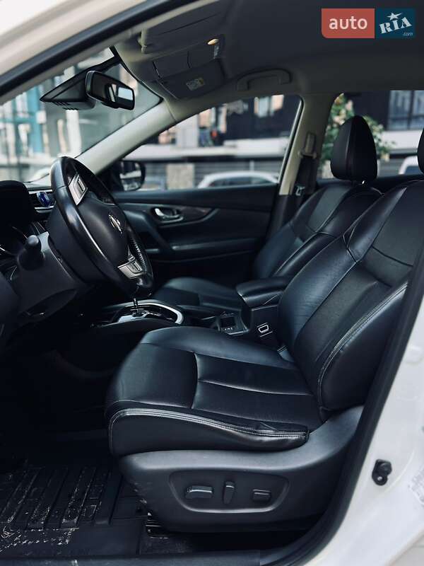 Внедорожник / Кроссовер Nissan X-Trail 2015 в Ивано-Франковске