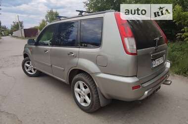 Внедорожник / Кроссовер Nissan X-Trail 2002 в Чугуеве