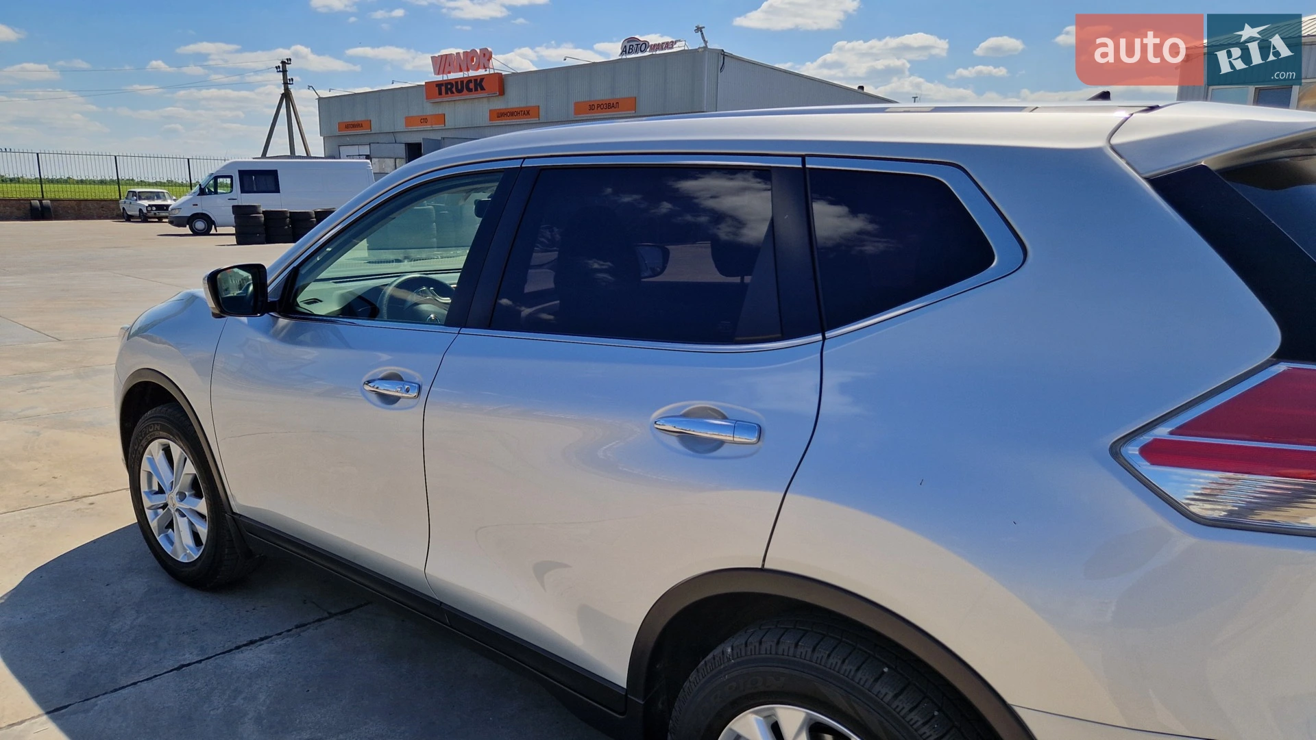 2017 Nissan X-Trail - мініатюра 3