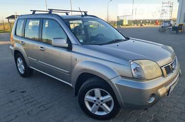 Позашляховик / Кросовер Nissan X-Trail 2005 в Києві