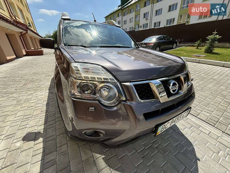 Позашляховик / Кросовер Nissan X-Trail 2012 в Львові