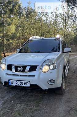 Внедорожник / Кроссовер Nissan X-Trail 2011 в Зенькове