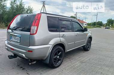 Внедорожник / Кроссовер Nissan X-Trail 2003 в Львове