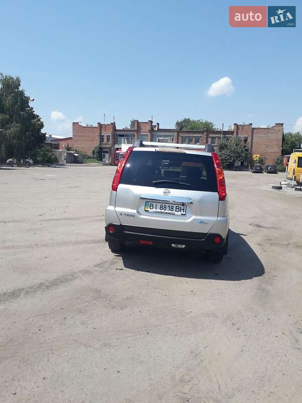 Внедорожник / Кроссовер Nissan X-Trail 2010 в Полтаве
