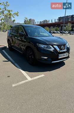 Внедорожник / Кроссовер Nissan X-Trail 2019 в Киеве