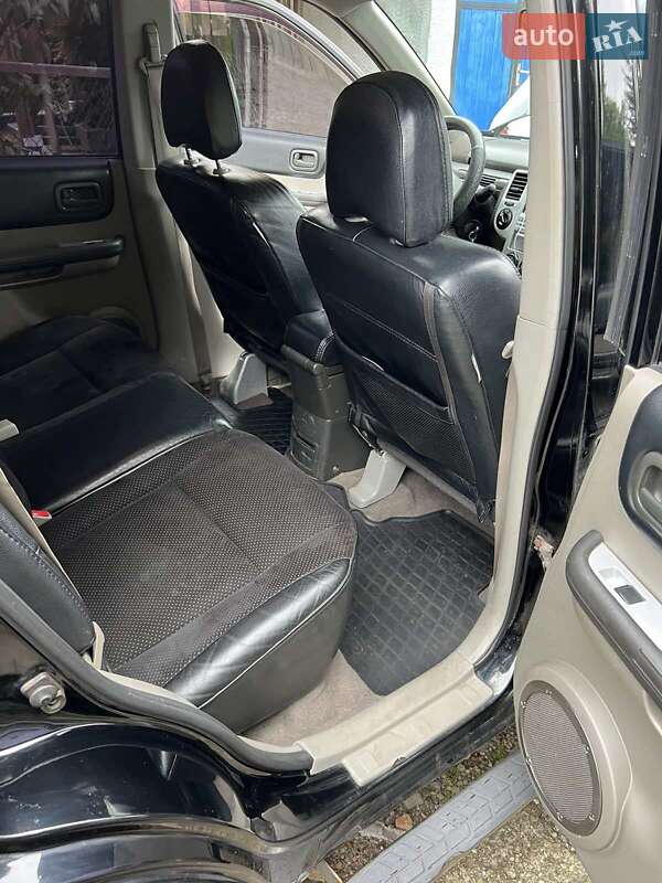 Внедорожник / Кроссовер Nissan X-Trail 2004 в Николаеве