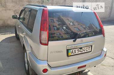 Позашляховик / Кросовер Nissan X-Trail 2004 в Харкові