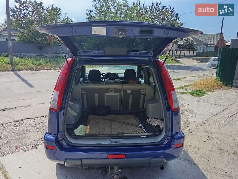 Позашляховик / Кросовер Nissan X-Trail 2003 в Світловодську