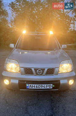 Внедорожник / Кроссовер Nissan X-Trail 2004 в Киеве