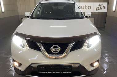 Внедорожник / Кроссовер Nissan X-Trail 2017 в Умани