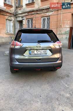 Внедорожник / Кроссовер Nissan X-Trail 2015 в 