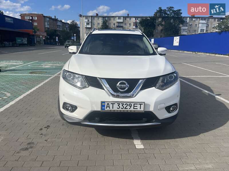 Внедорожник / Кроссовер Nissan X-Trail 2016 в Калуше